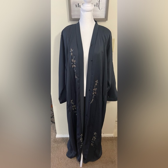 Abaya Dress Embroidered Kimono Coverup From U.A.E Size 58. New - Picture 13 of 17